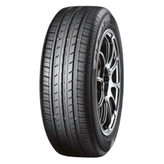Yokohama 215/55R17 94V BLUEARTH ES32